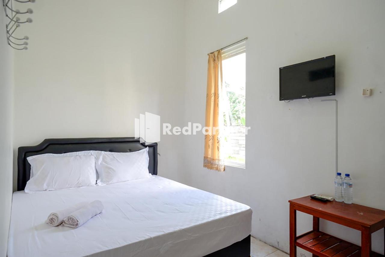 Pringgondani Guest House At Pandanaran Hills Semarang Exterior photo