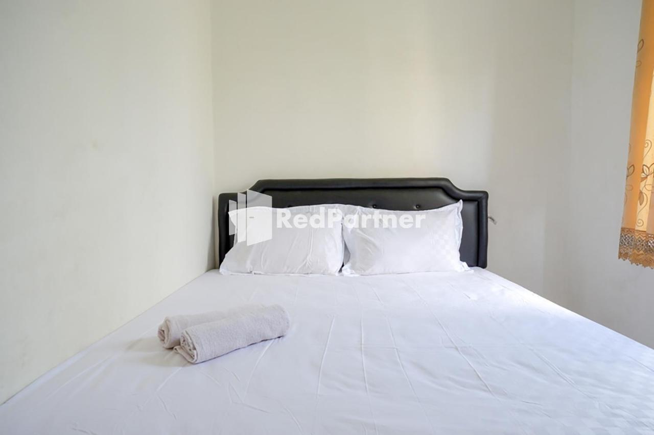 Pringgondani Guest House At Pandanaran Hills Semarang Exterior photo